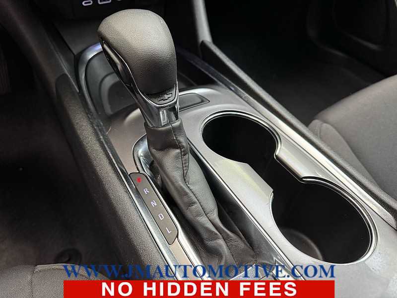 Used 2022 Chevrolet Malibu LT FWD image 28