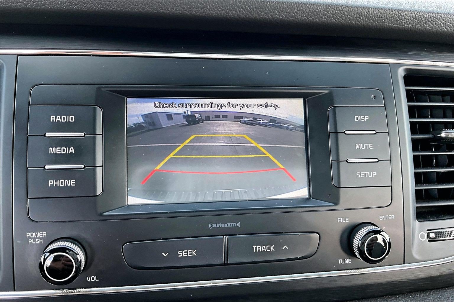 Used 2018 Kia Sedona L FWD image 22