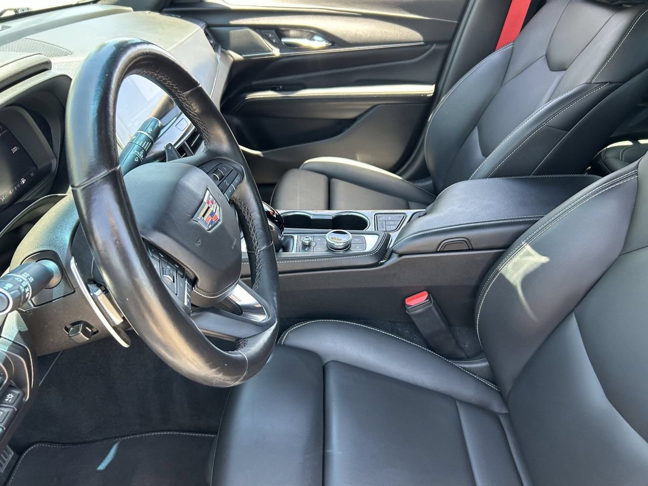 Used 2022 Cadillac CT4 V Blackwing w/ Driver Assist Package RWD image 28