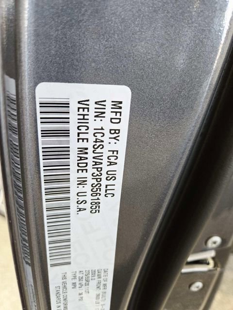 Used 2023 Jeep Wagoneer Base w/ Premium Group I image 40