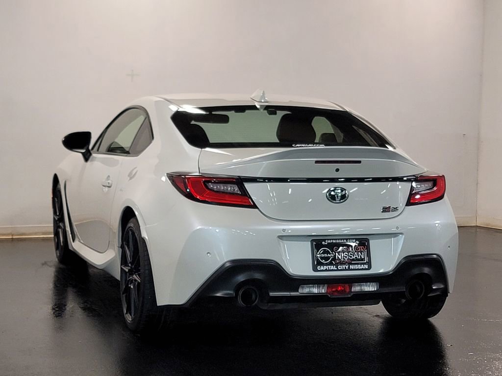 Used 2023 Toyota GR86 Premium image 23
