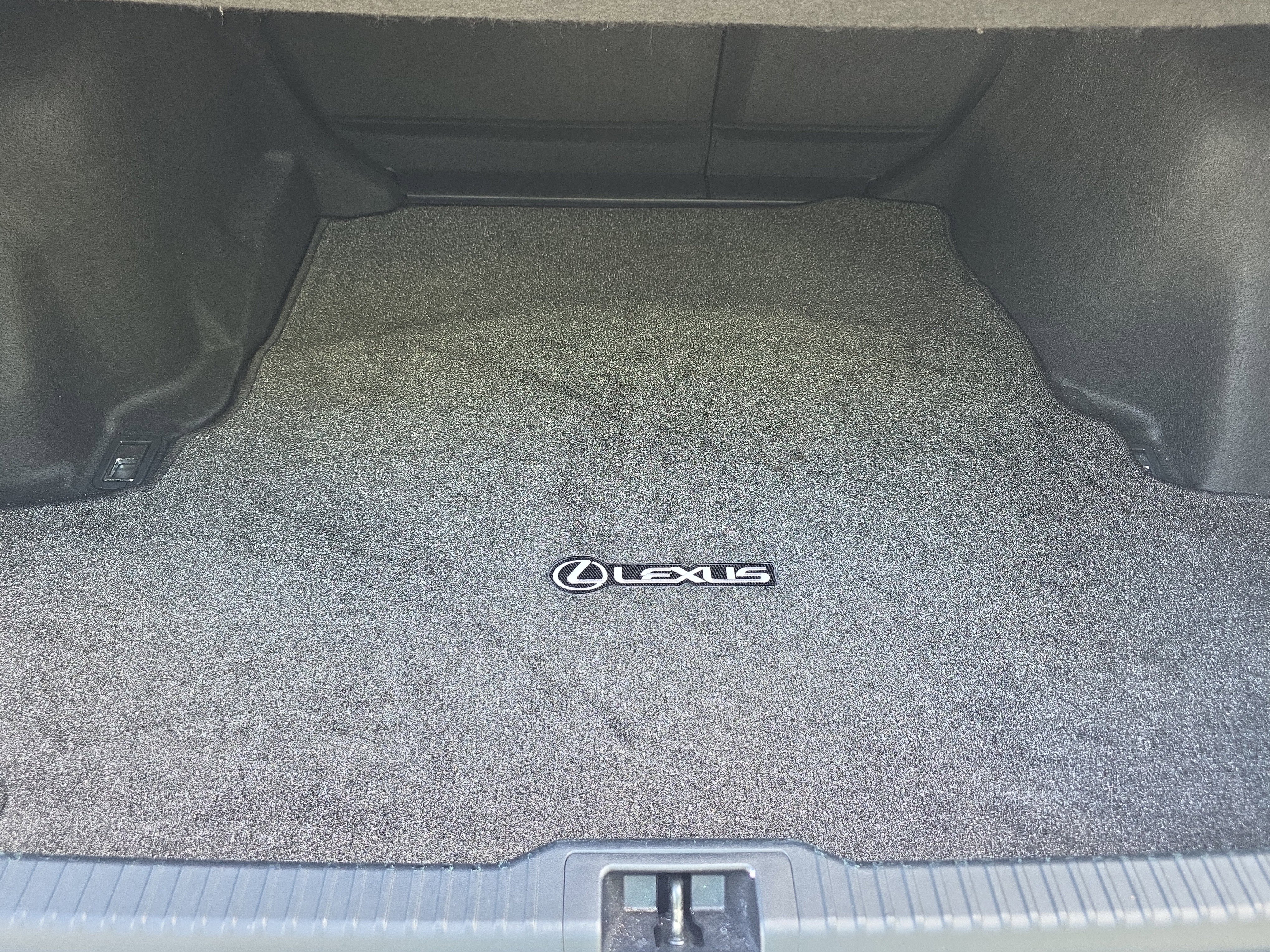 Used 2023 Lexus IS 350 F Sport w/ Navigation Package image 11