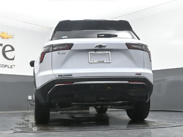 New 2027 Chevrolet Equinox RS w/ Safety and Technology Package FWD image 32