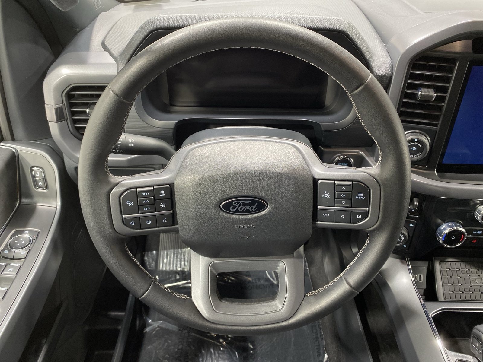 Used 2025 Ford F150 XLT w/ Equipment Group 302A MID AWD/4WD image 14