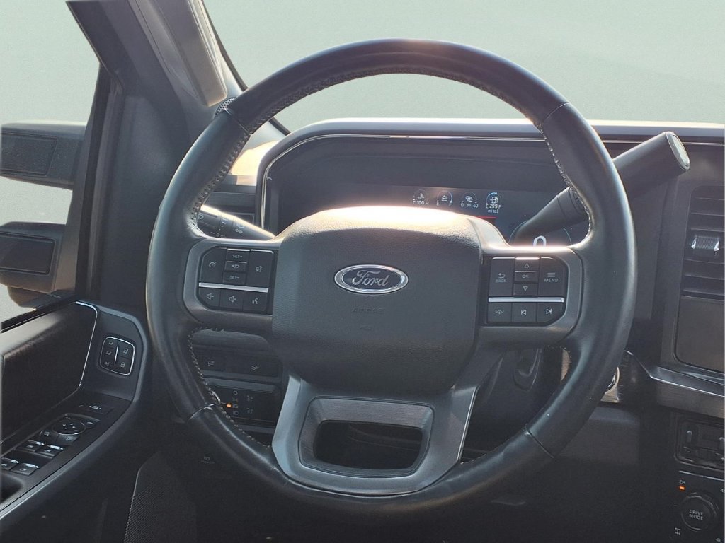 Used 2024 Ford F250 Lariat w/ Black Appearance Package AWD/4WD image 11