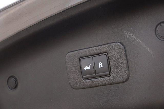 Used 2024 Nissan Armada SL w/ Captain's Chairs Package AWD/4WD image 8