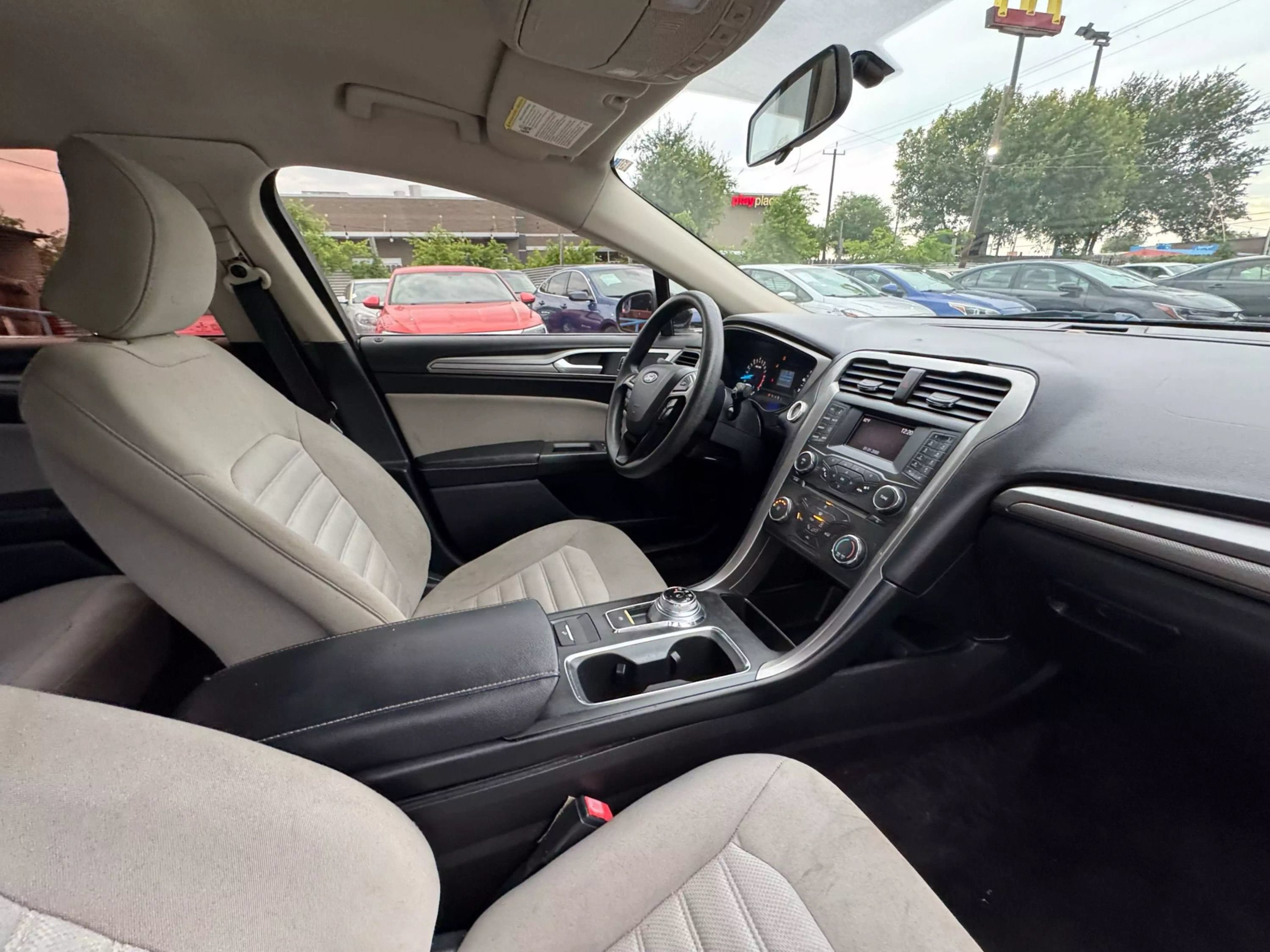Used 2017 Ford Fusion S FWD image 15