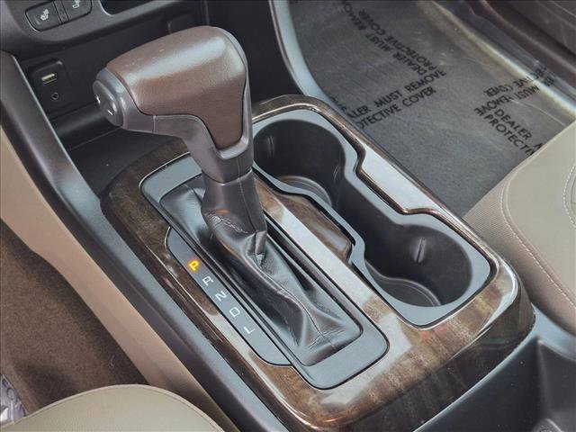 Used 2017 GMC Canyon SLT AWD/4WD image 11