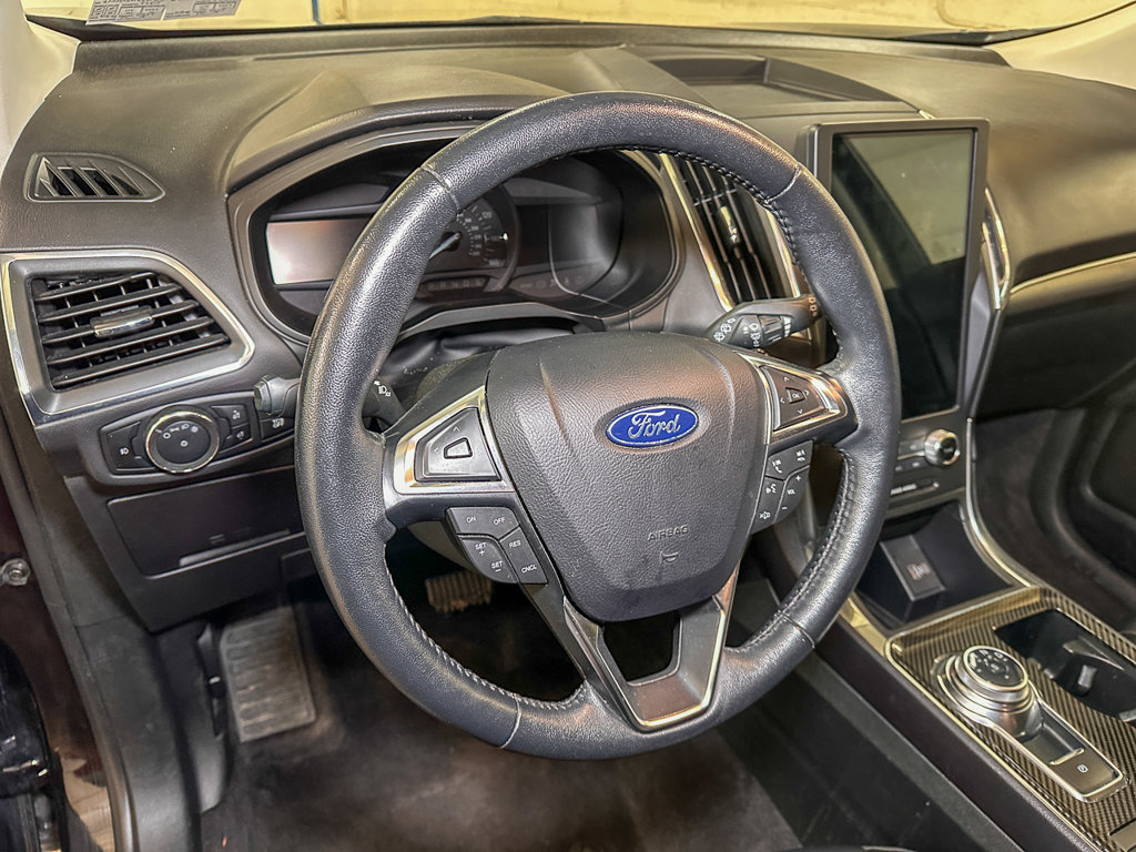 Certified 2024 Ford Edge Titanium AWD/4WD image 26