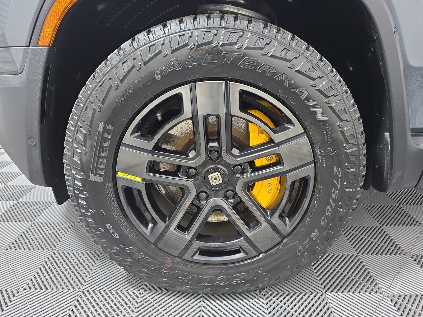 Used 2024 Rivian R1T Adventure Quad AWD/4WD image 9