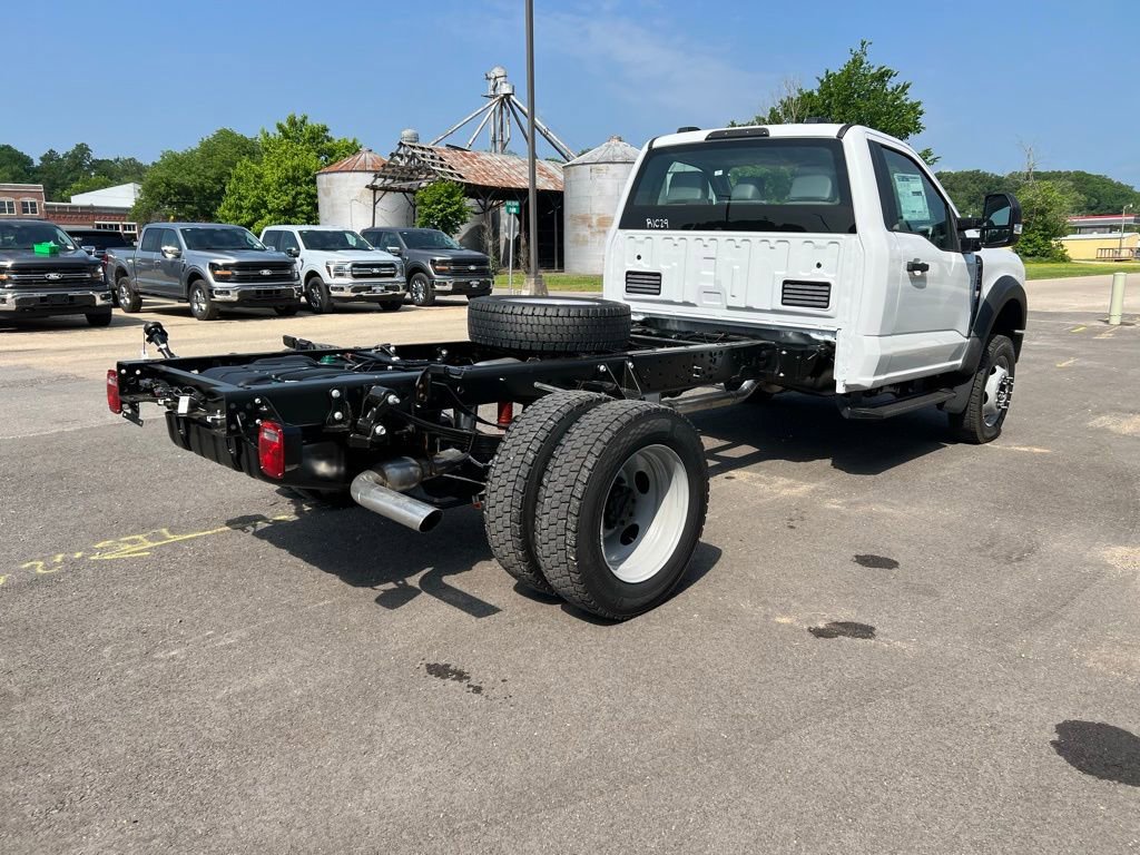 New 2025 Ford F550 4x4 Regular Cab Super Duty w/ XL Chrome Package image 8