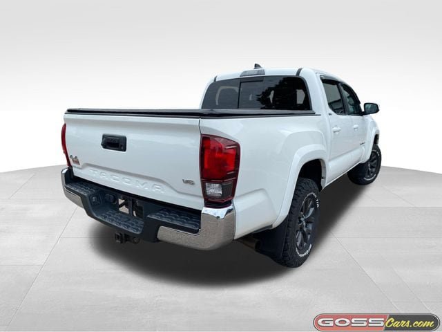 Used 2022 Toyota Tacoma SR5 AWD/4WD image 3