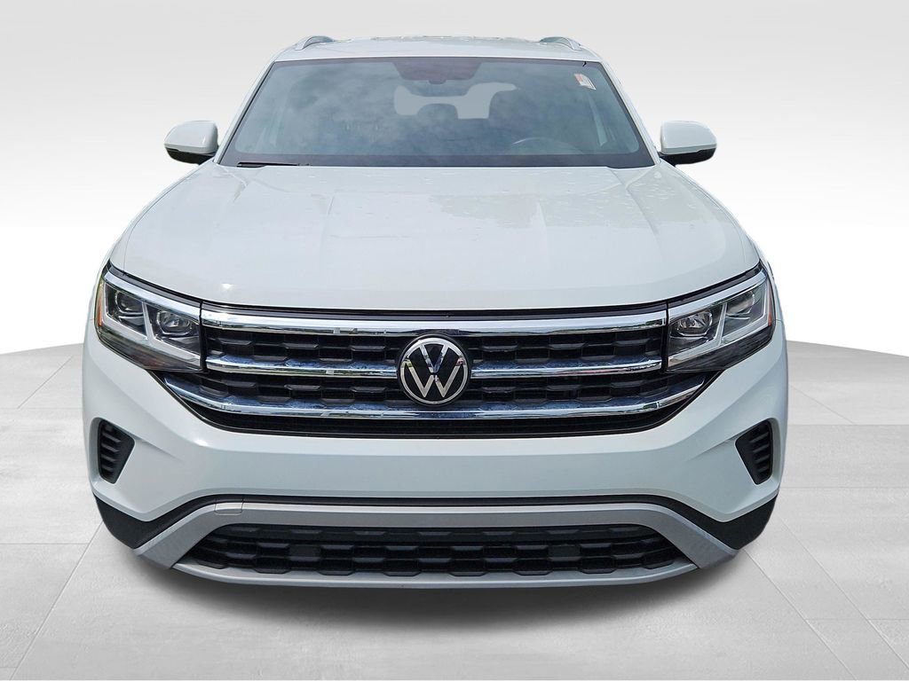 Used 2023 Volkswagen Atlas Cross Sport SE AWD/4WD image 2