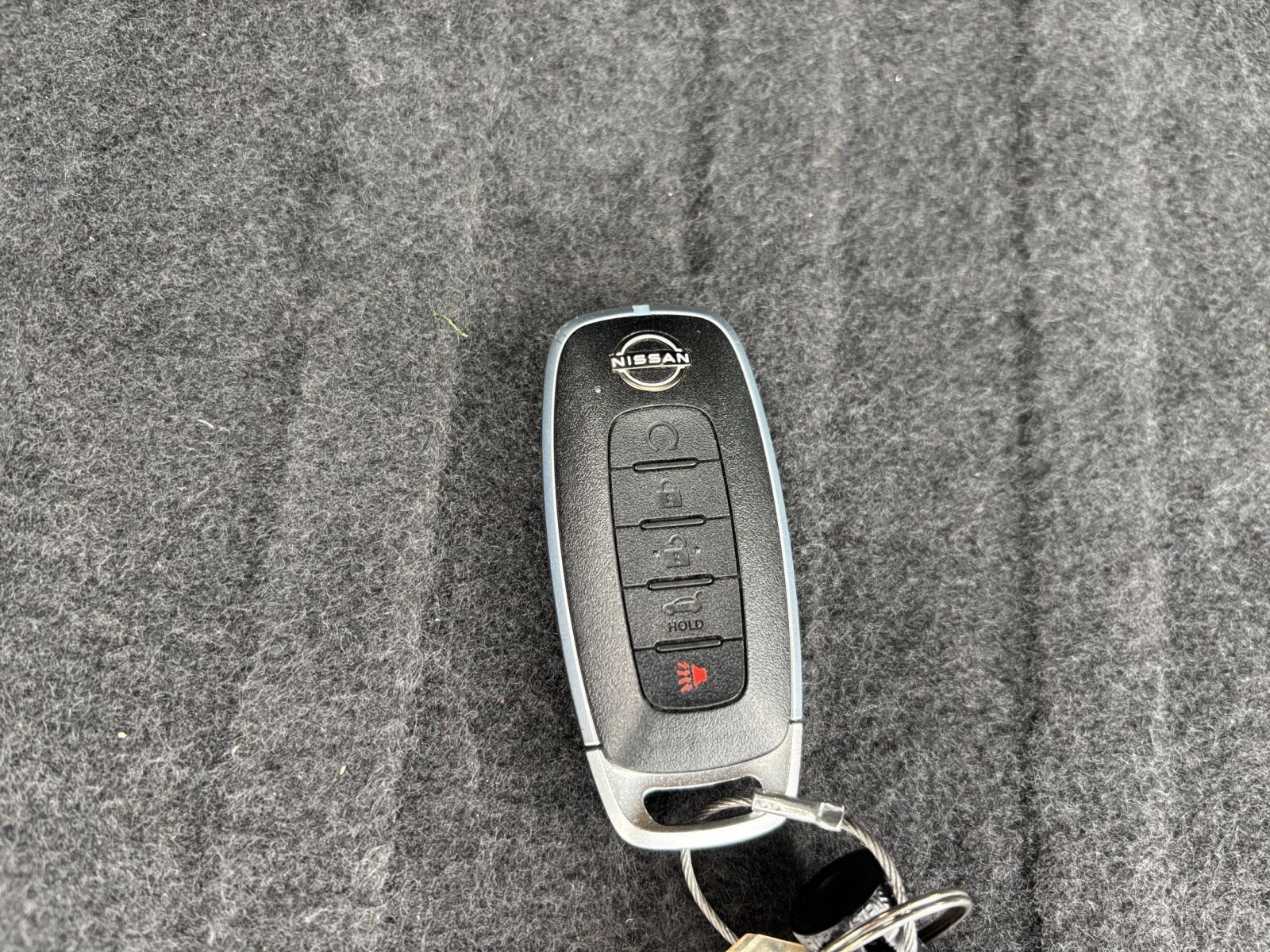 Used 2025 Nissan Rogue SV AWD/4WD image 27