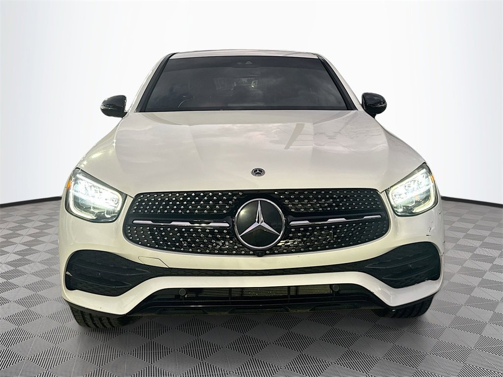 Used 2022 Mercedes-Benz GLC 300 4MATIC Coupe image 2