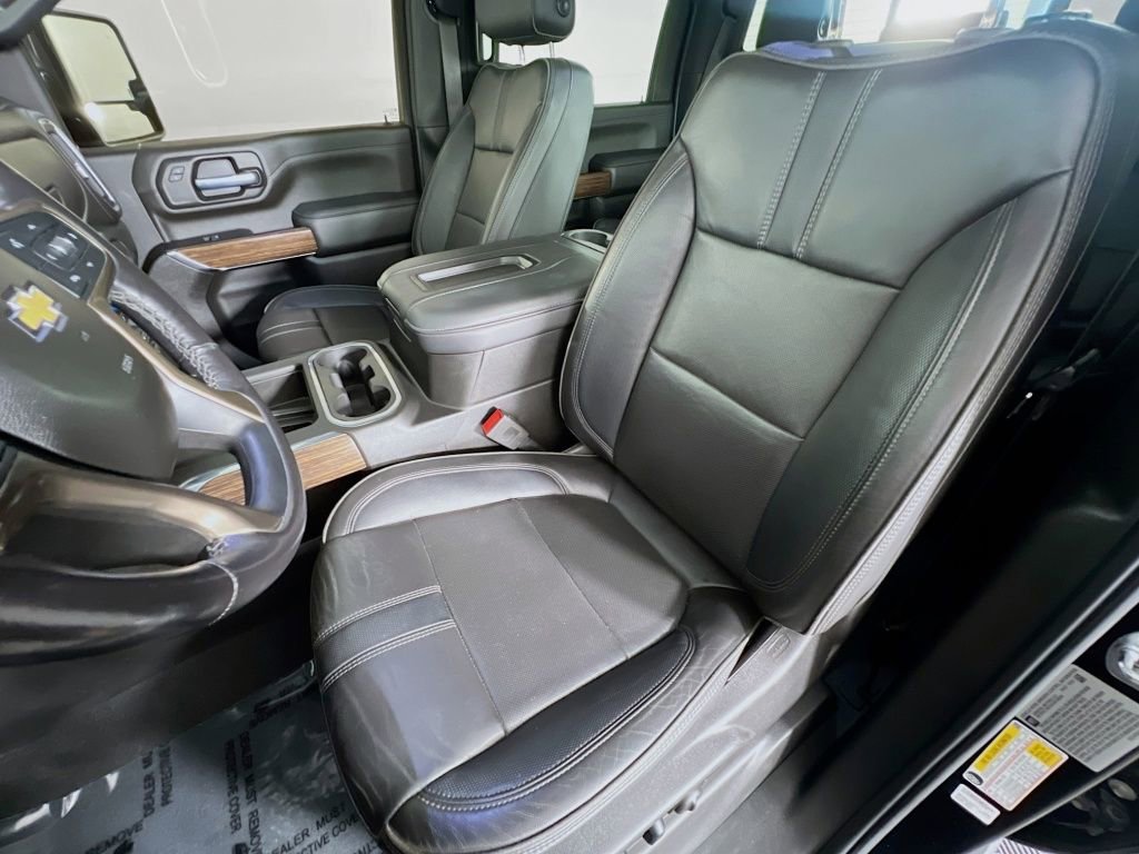 Certified 2022 Chevrolet Silverado 2500 High Country w/ LPO, Dark Essentials Package image 22