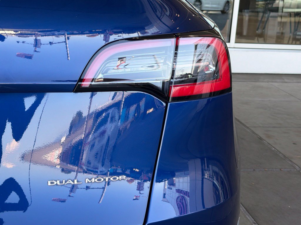 Used 2021 Tesla Model Y Long Range AWD/4WD image 13