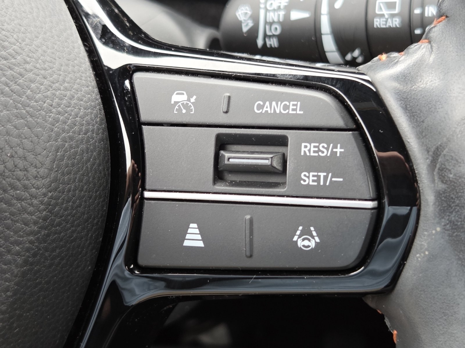 Certified 2024 Honda HR-V Sport image 9