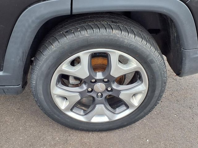 Used 2018 Jeep Compass Limited image 21