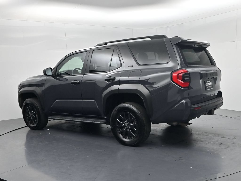 Used 2025 Toyota 4Runner SR5 AWD/4WD image 5