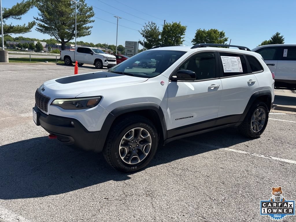 Used 2022 Jeep Cherokee Trailhawk w/ Comfort/Convenience Group AWD/4WD image 14