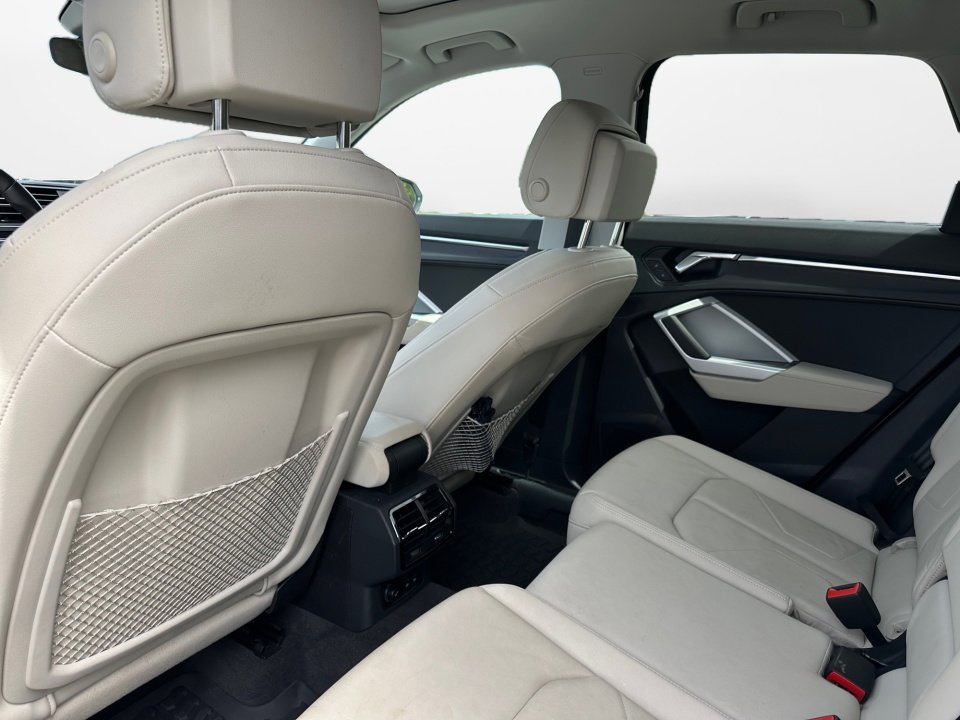 Used 2022 Audi Q3 2.0T Premium image 16