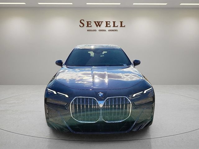 Used 2026 BMW 760i xDrive AWD/4WD image 8