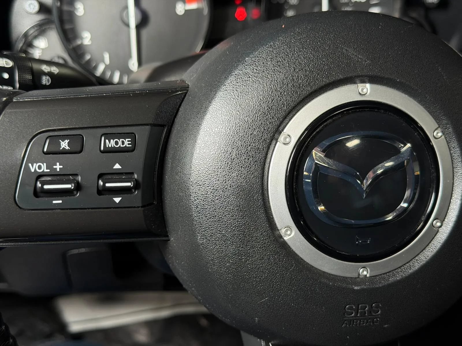 Used 2015 MAZDA MX-5 Miata Club RWD image 22