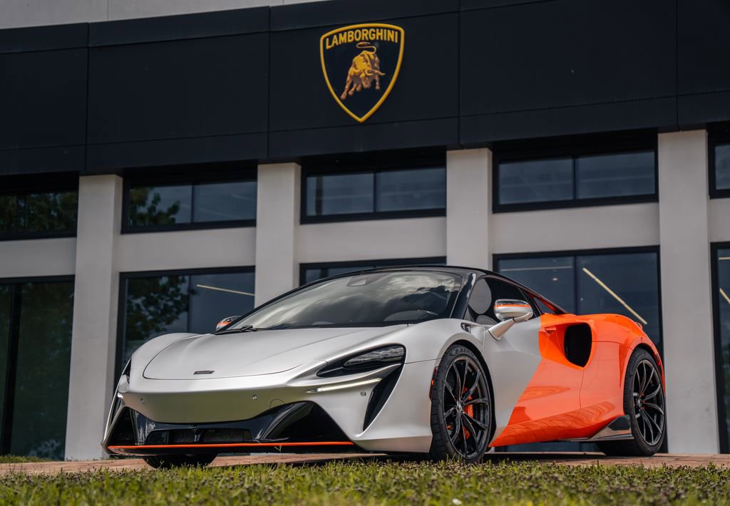 Used 2024 McLaren Artura
