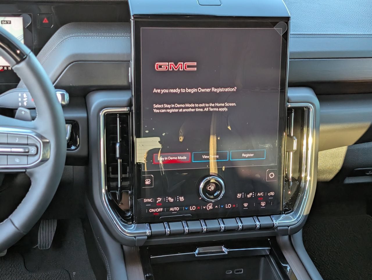 New 2026 GMC Yukon Denali w/ Denali Reserve Package AWD/4WD image 11