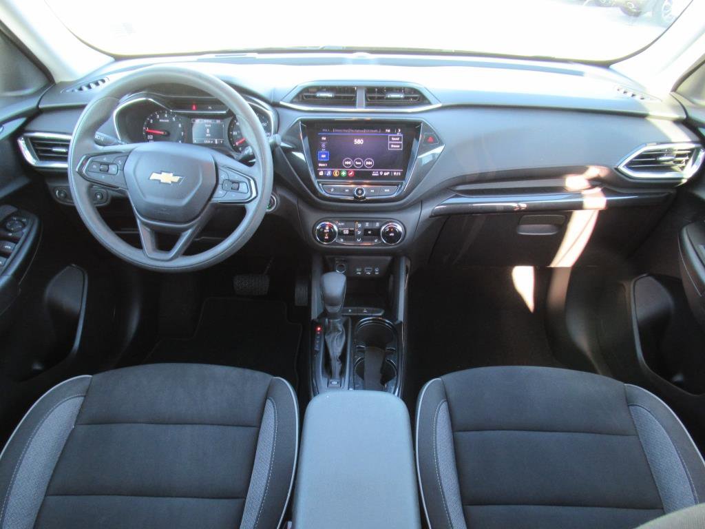 Used 2022 Chevrolet TrailBlazer LT w/ Convenience Package image 11