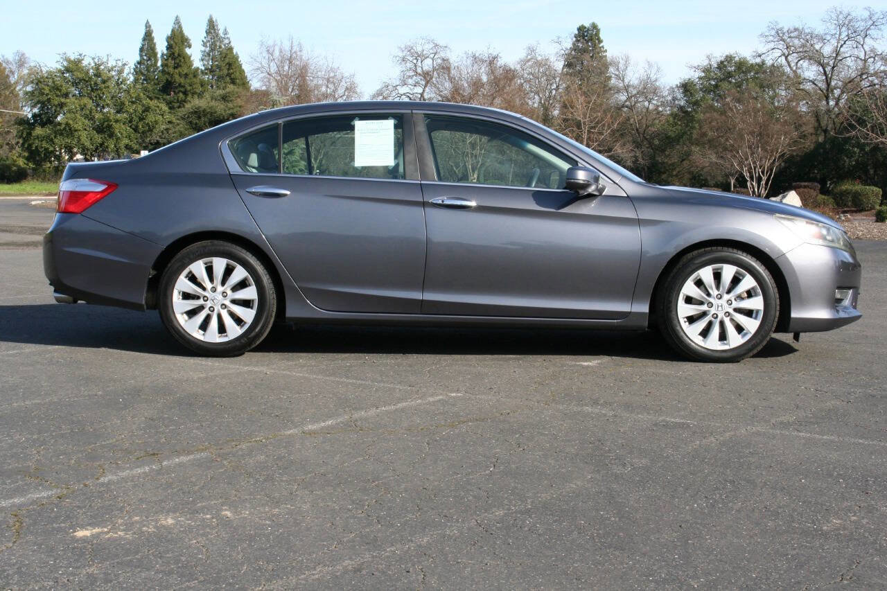 Used 2013 Honda Accord EX image 3