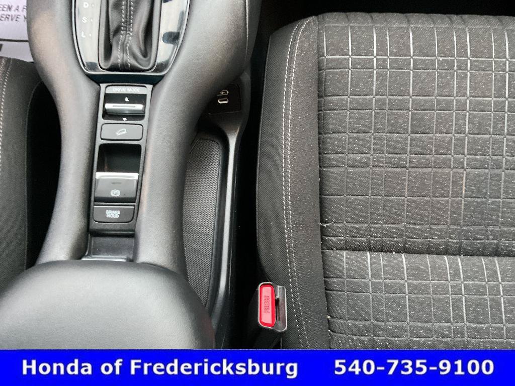 Certified 2024 Honda HR-V LX image 37