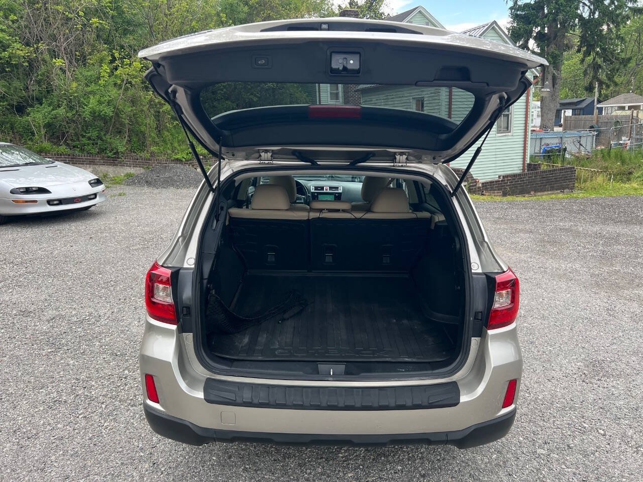 Used 2016 Subaru Outback 2.5i Limited AWD/4WD image 23