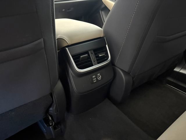 Used 2023 Subaru Outback Premium AWD/4WD image 23