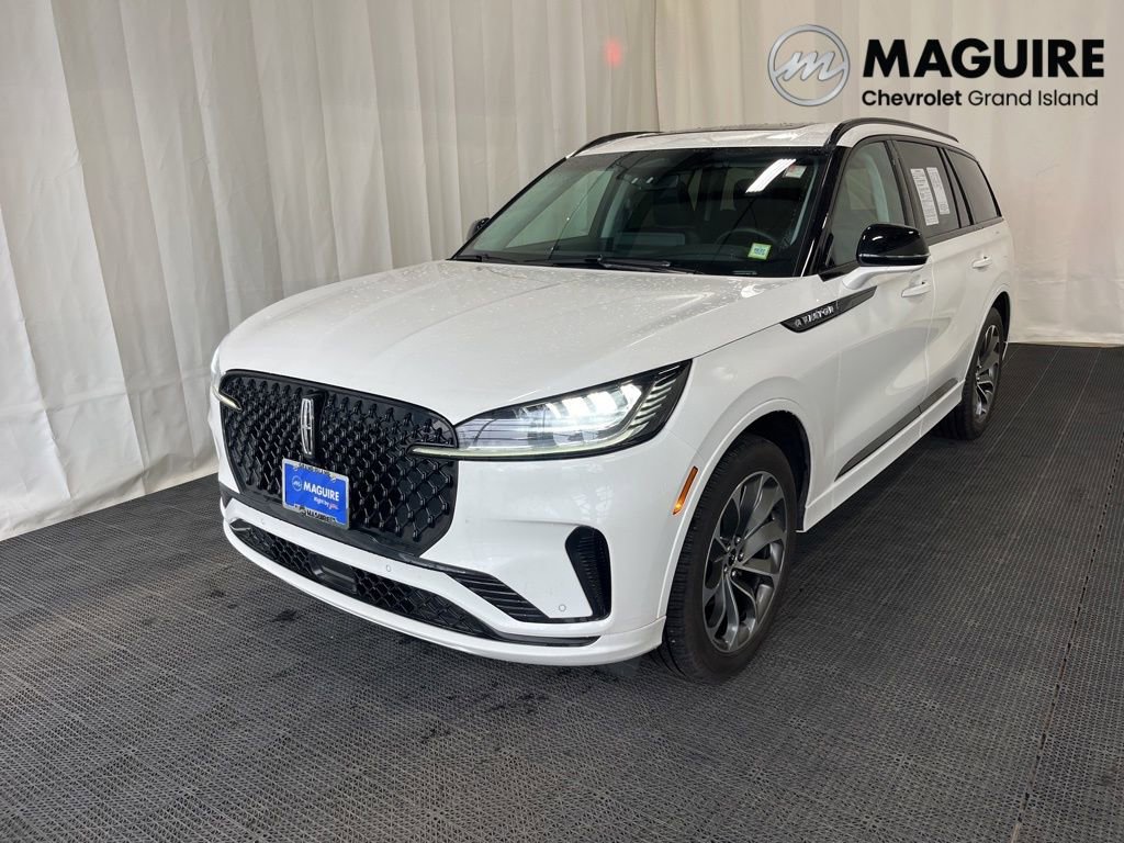 Used 2025 Lincoln Aviator AWD w/ Jet Appearance Package