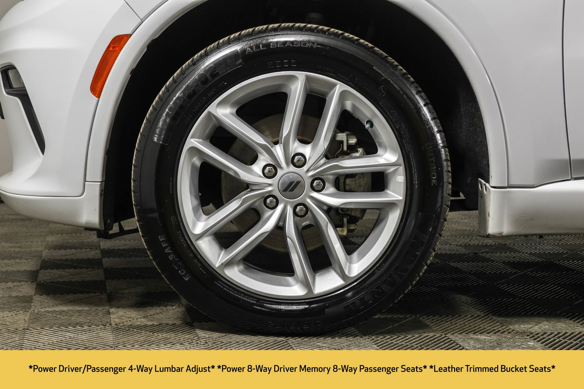 Used 2023 Dodge Durango GT AWD/4WD image 29
