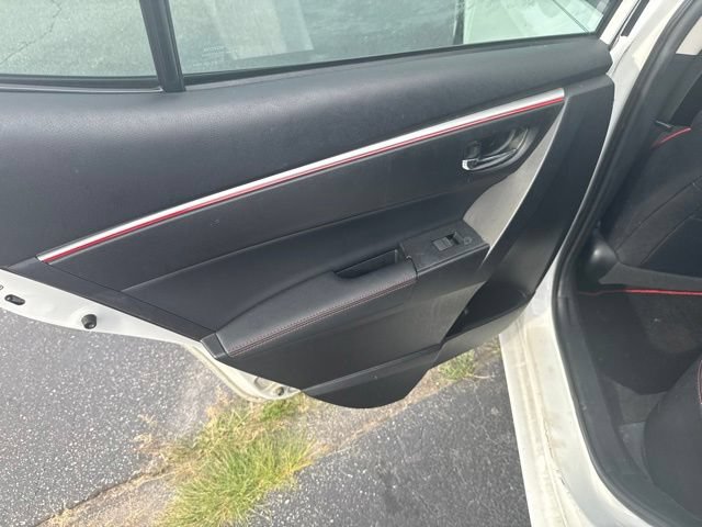 Used 2016 Toyota Corolla S Special Edition FWD image 33