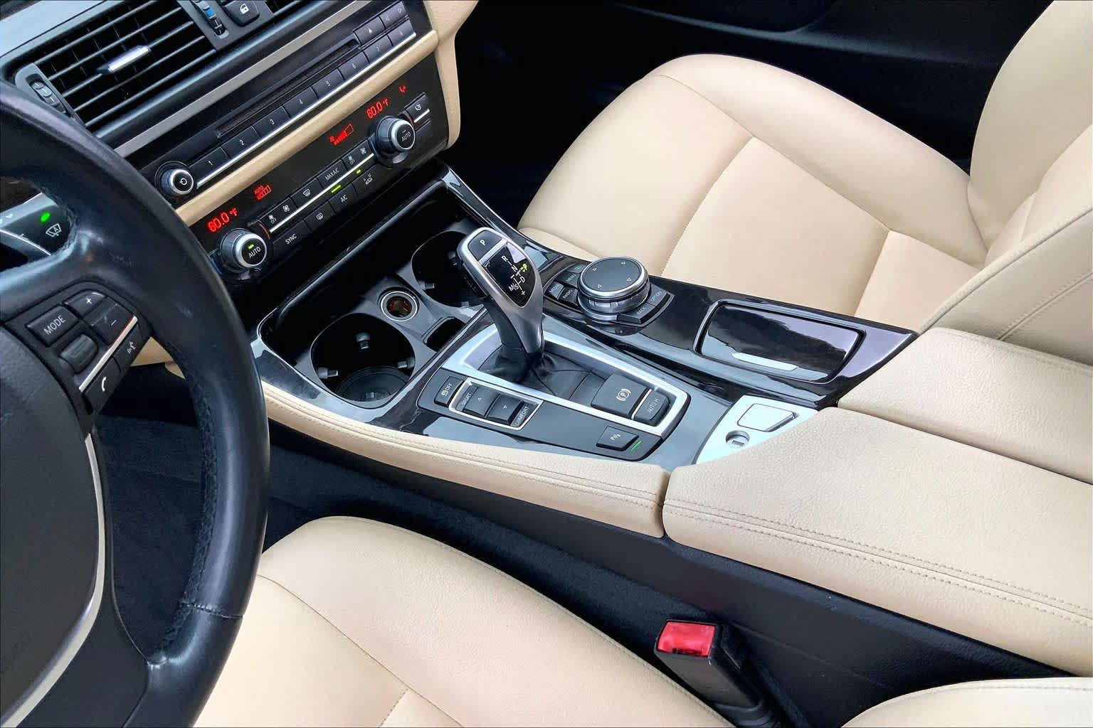 Used 2016 BMW 528i Sedan RWD image 17