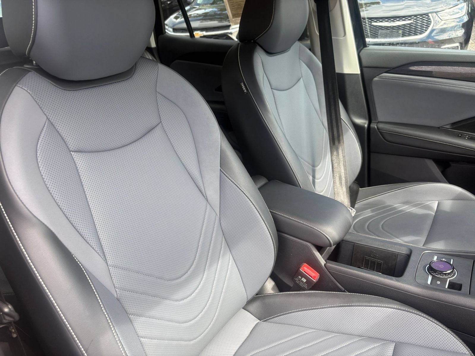 Used 2026 Volkswagen Tiguan SE AWD/4WD image 31