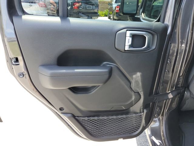 Used 2024 Jeep Wrangler Sport S image 12