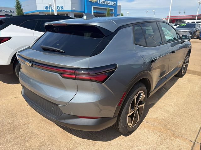 Used 2026 Chevrolet Equinox EV LT FWD image 4