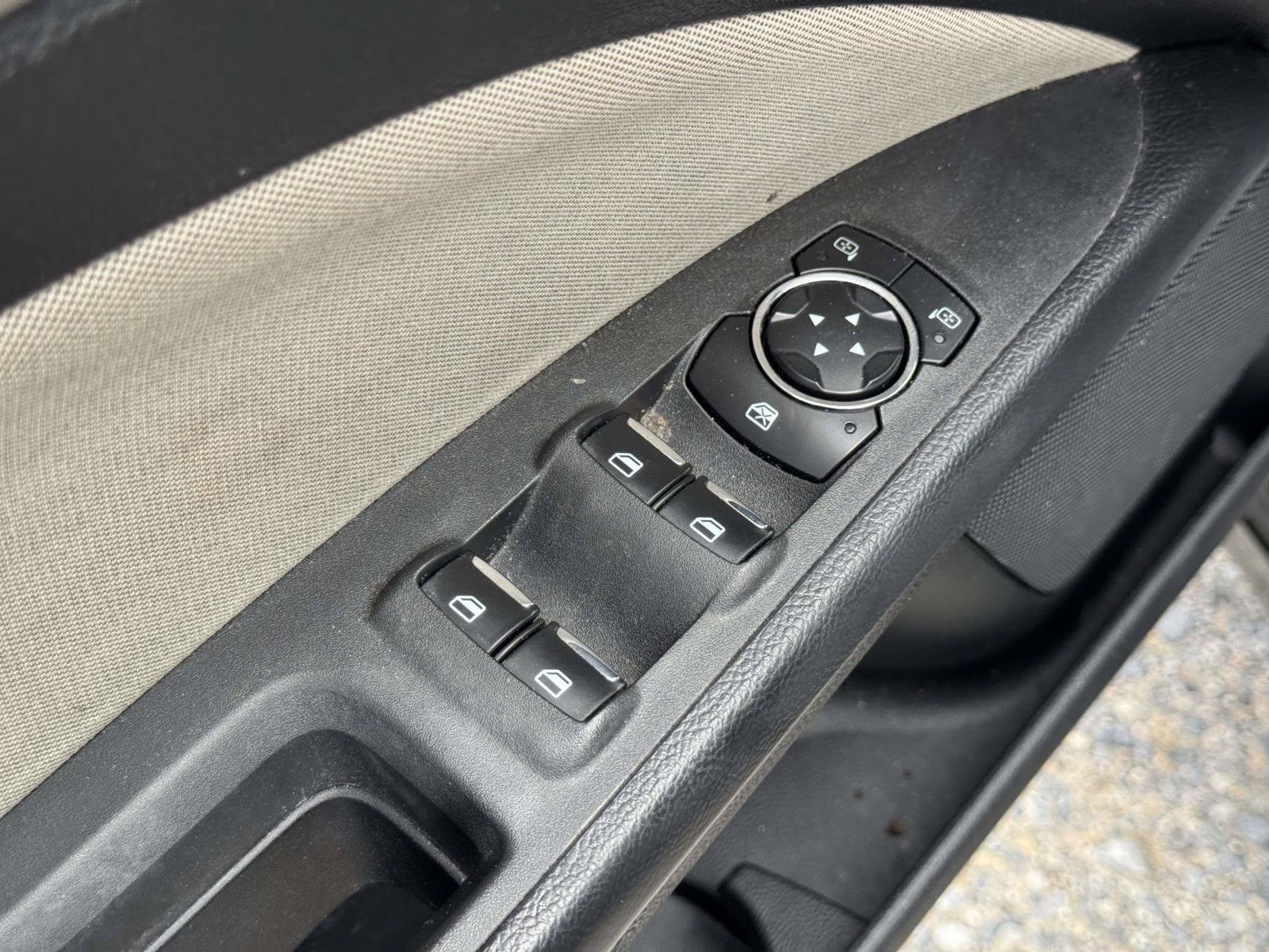 Used 2017 Ford Fusion S FWD image 14