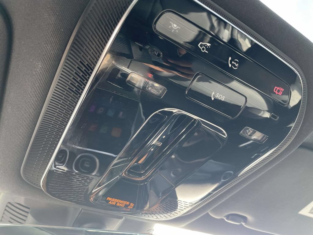 Used 2025 Mercedes-Benz C 300 Sedan w/ Winter Package image 27