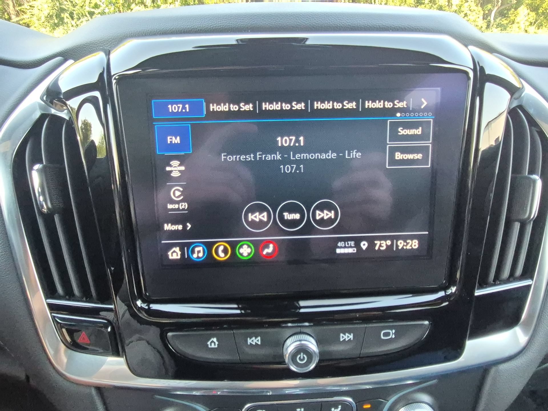 Used 2023 Chevrolet Traverse LT w/ Rear Camera Mirror Package AWD/4WD image 15