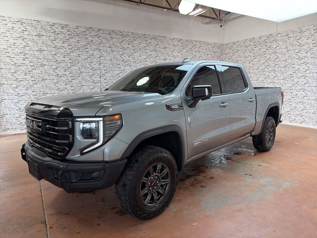 Used 2024 GMC Sierra 1500 AT4X image 3