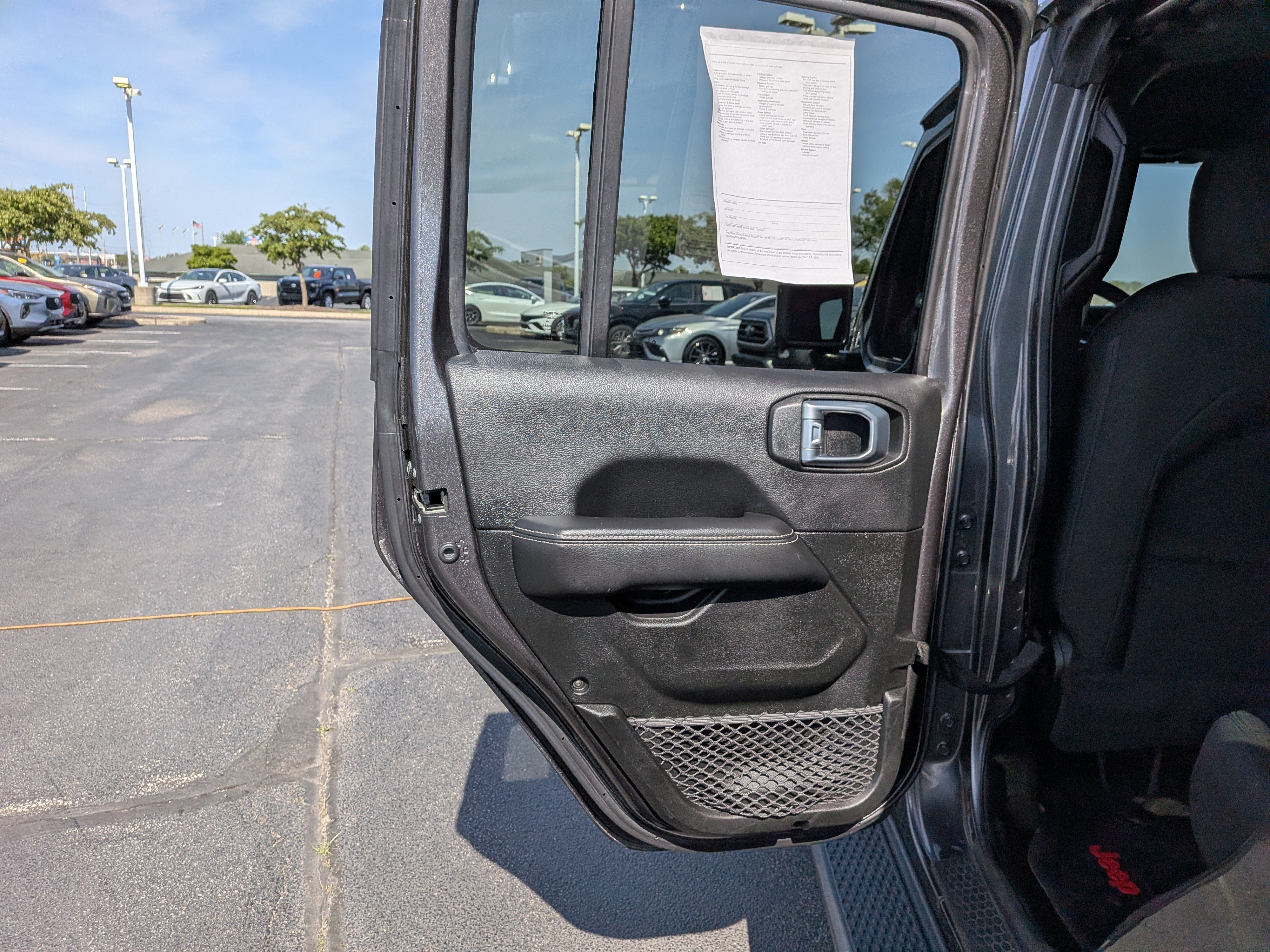 Used 2023 Jeep Gladiator Overland AWD/4WD image 22