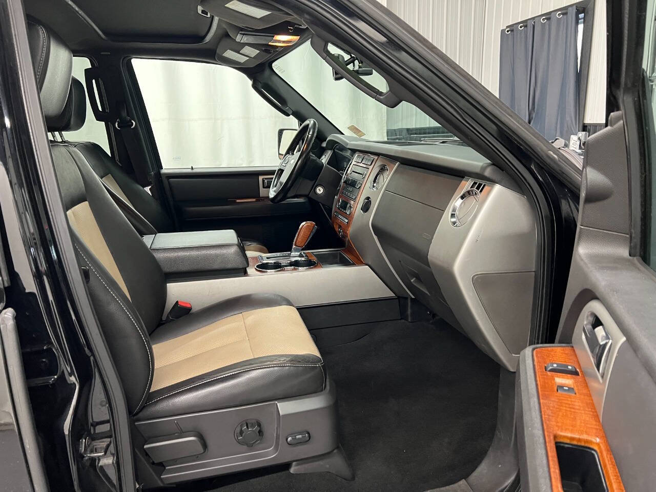 Used 2008 Ford Expedition Eddie Bauer AWD/4WD image 12