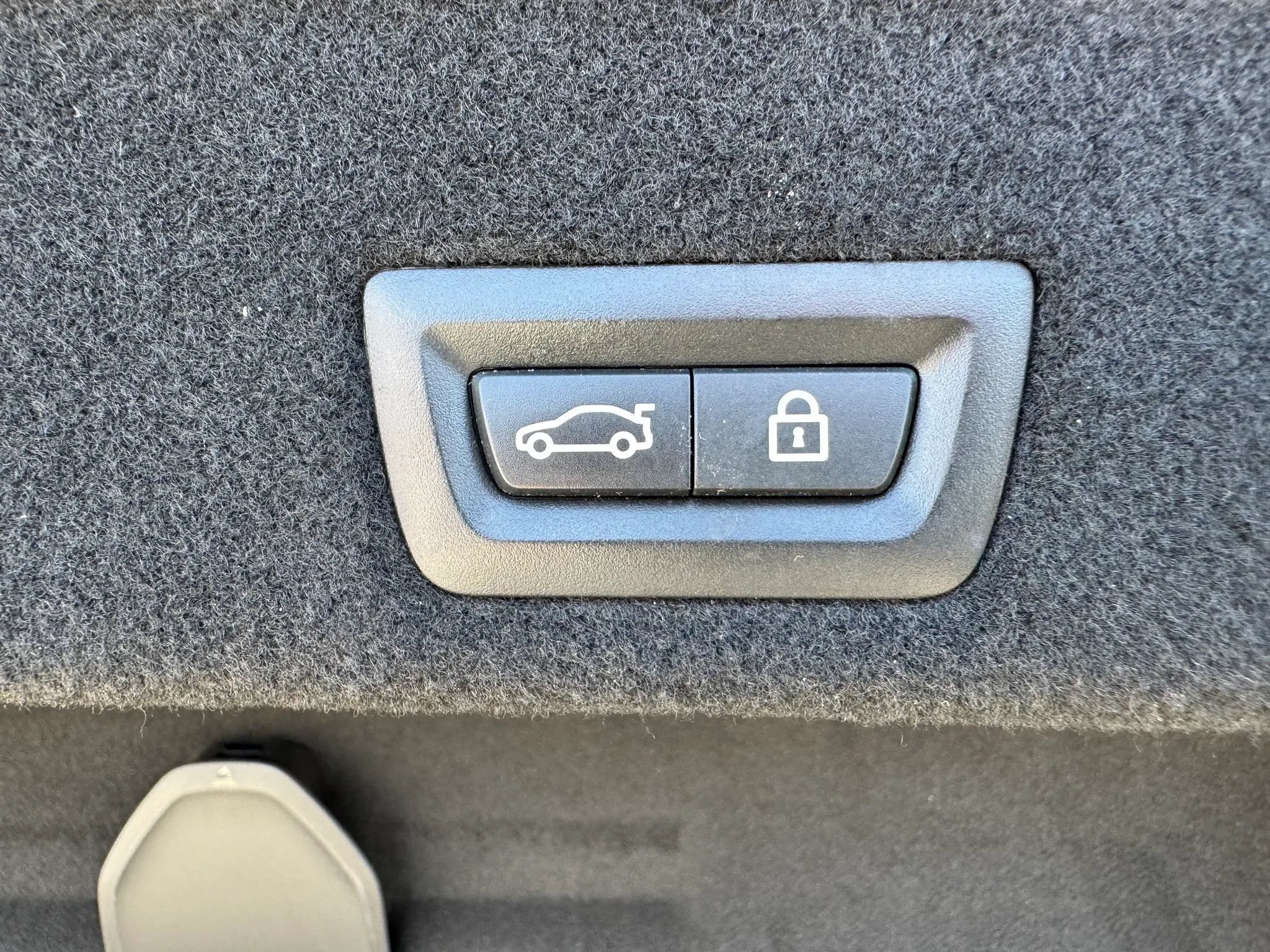 Used 2017 BMW 740i RWD image 34