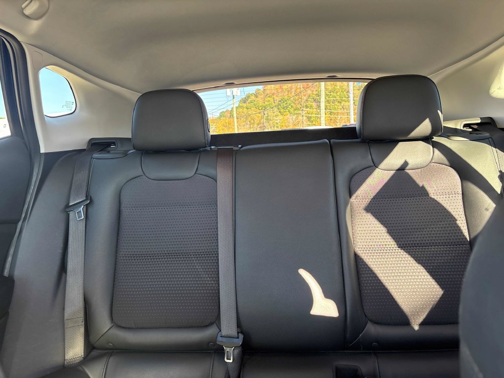 Used 2024 Chevrolet Trax LT w/ LT Convenience Package FWD image 18